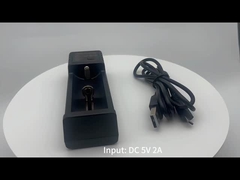 Chargeur à pile lithium-ion rechargeable 18650